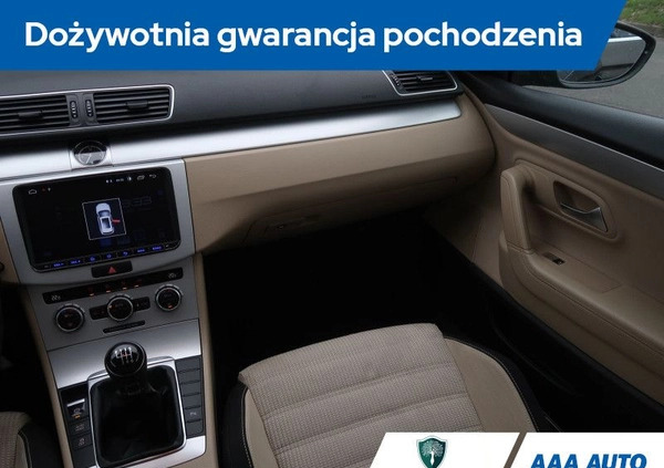 Volkswagen CC cena 46000 przebieg: 183317, rok produkcji 2012 z Dukla małe 232